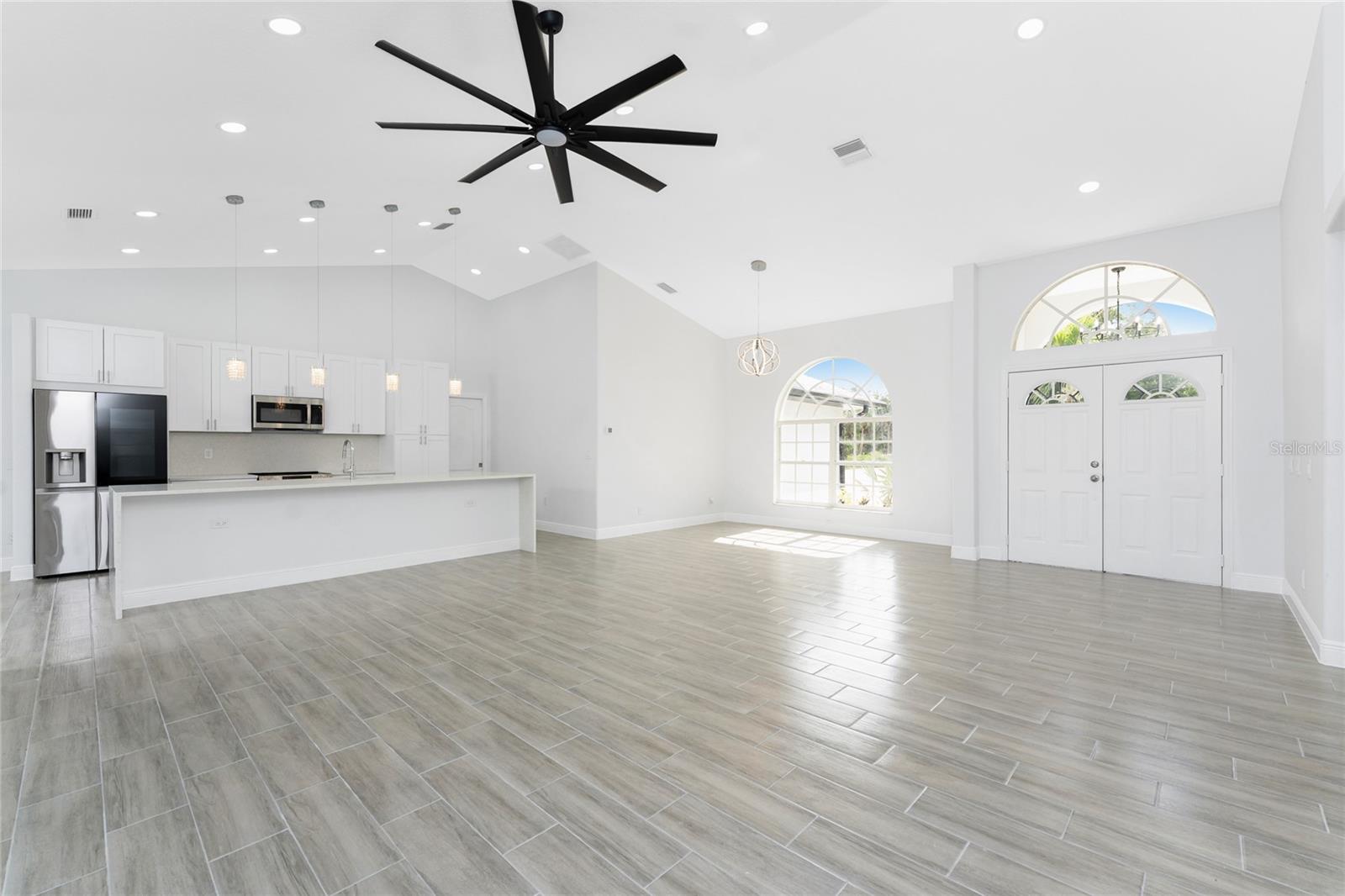 Image 11 of 88 For 10055 Franklin Drive