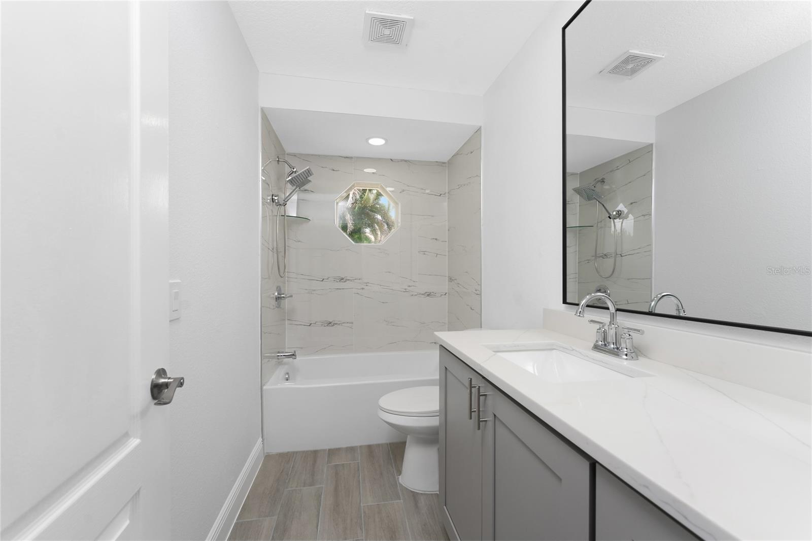 Image 40 of 88 For 10055 Franklin Drive