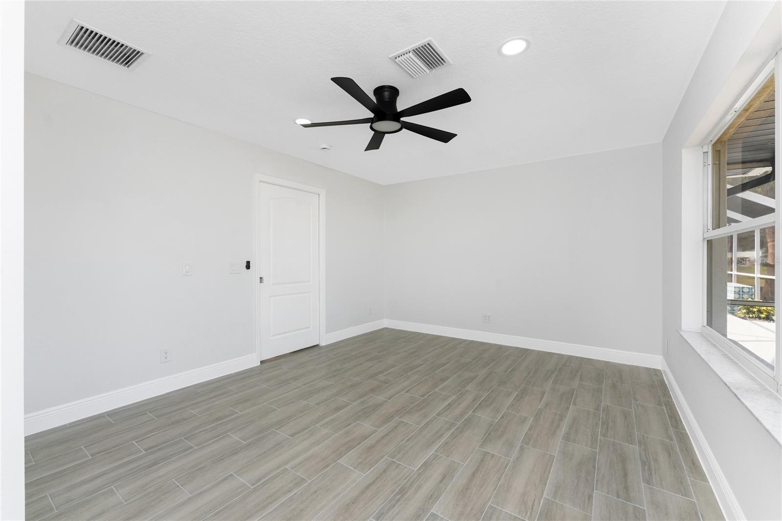 Image 44 of 88 For 10055 Franklin Drive