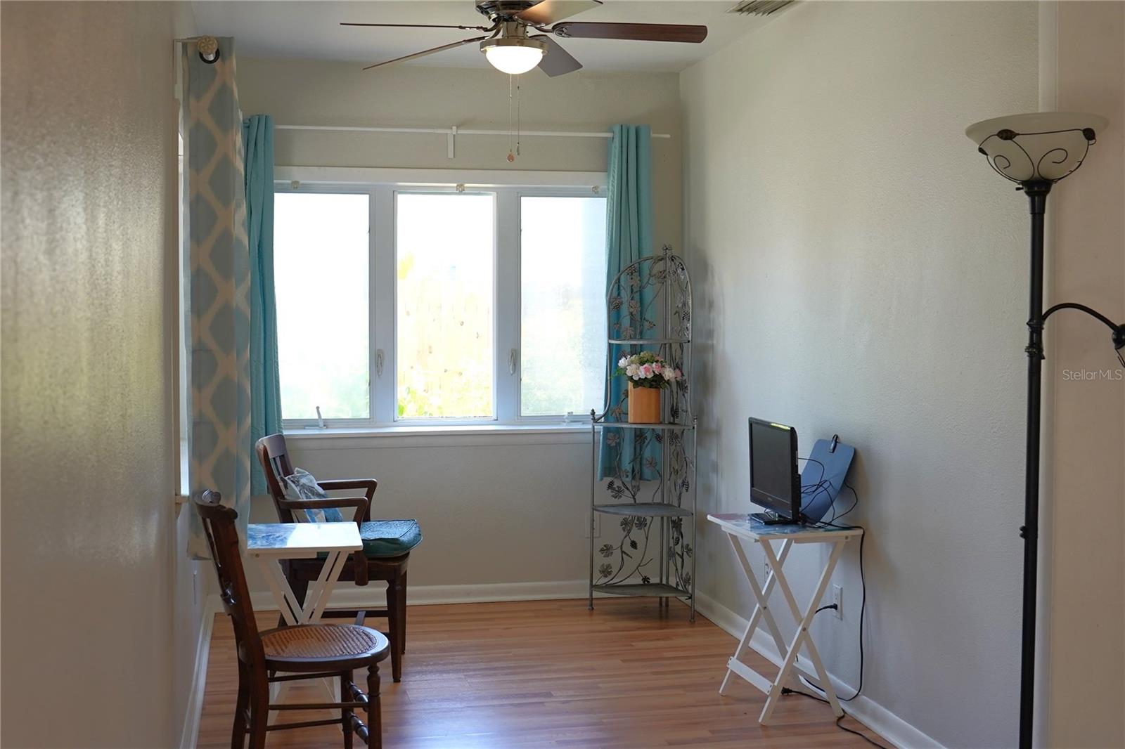 Image 10 of 23 For 204 36th Street W