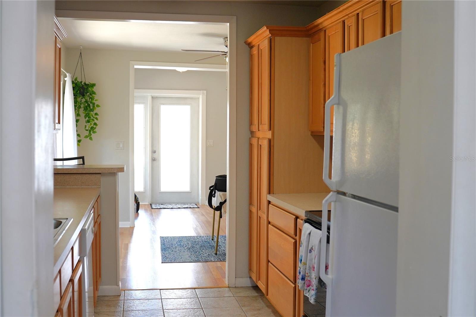 Image 6 of 23 For 204 36th Street W
