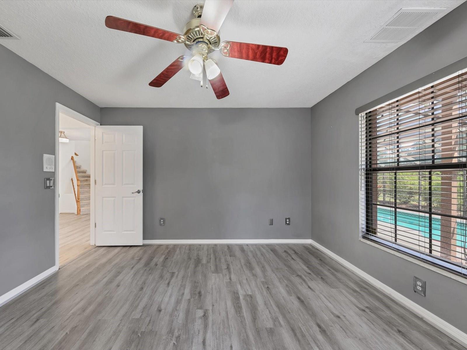 Image 16 of 37 For 13634 2nd Avenue Ne