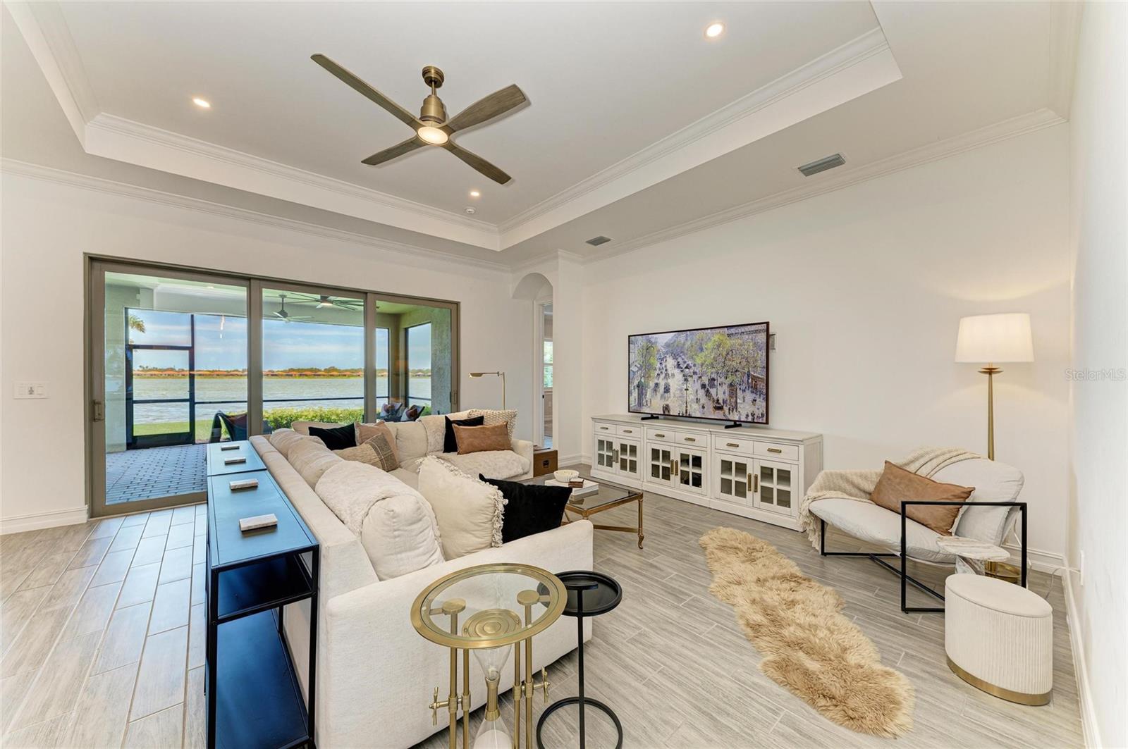 Image 13 of 99 For 501 Maraviya Boulevard
