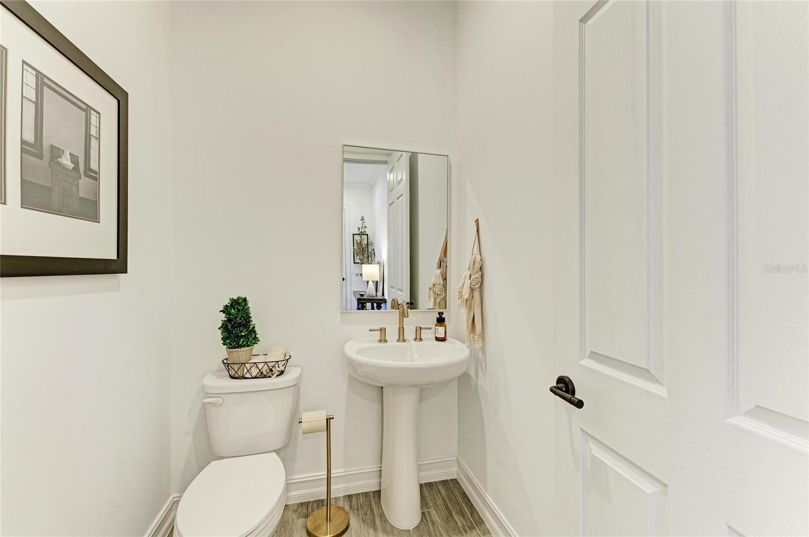 Image 36 of 99 For 501 Maraviya Boulevard