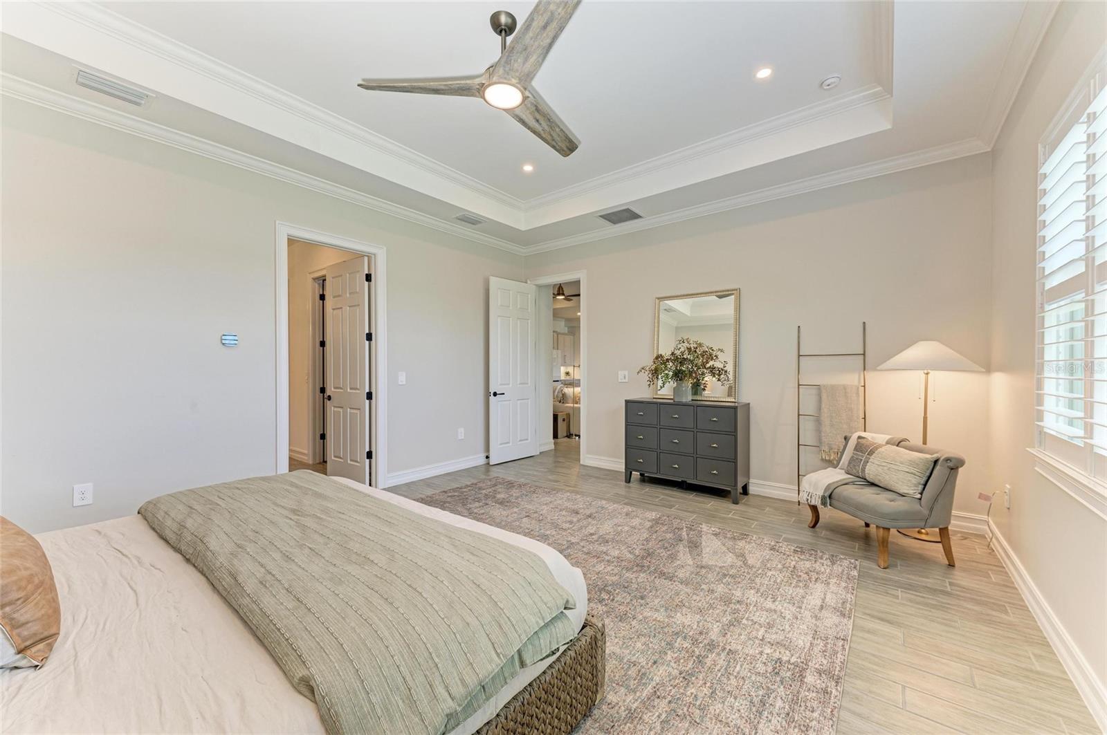 Image 39 of 99 For 501 Maraviya Boulevard
