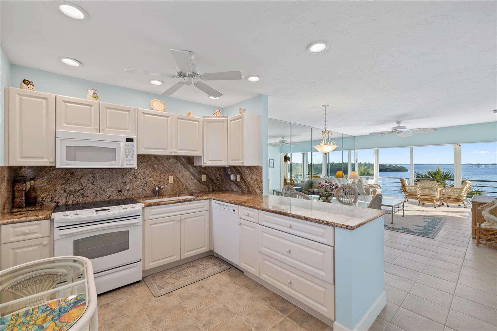 Image 7 of 39 For 4310 Falmouth Drive 307