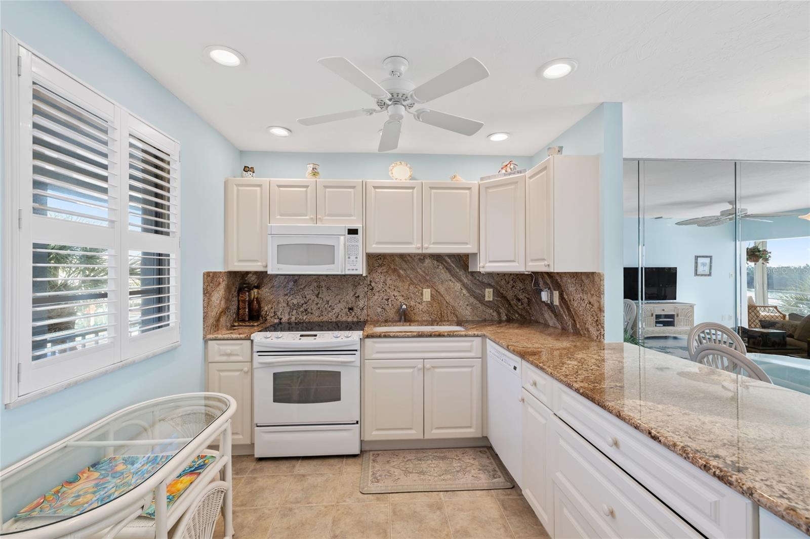 Image 8 of 39 For 4310 Falmouth Drive 307