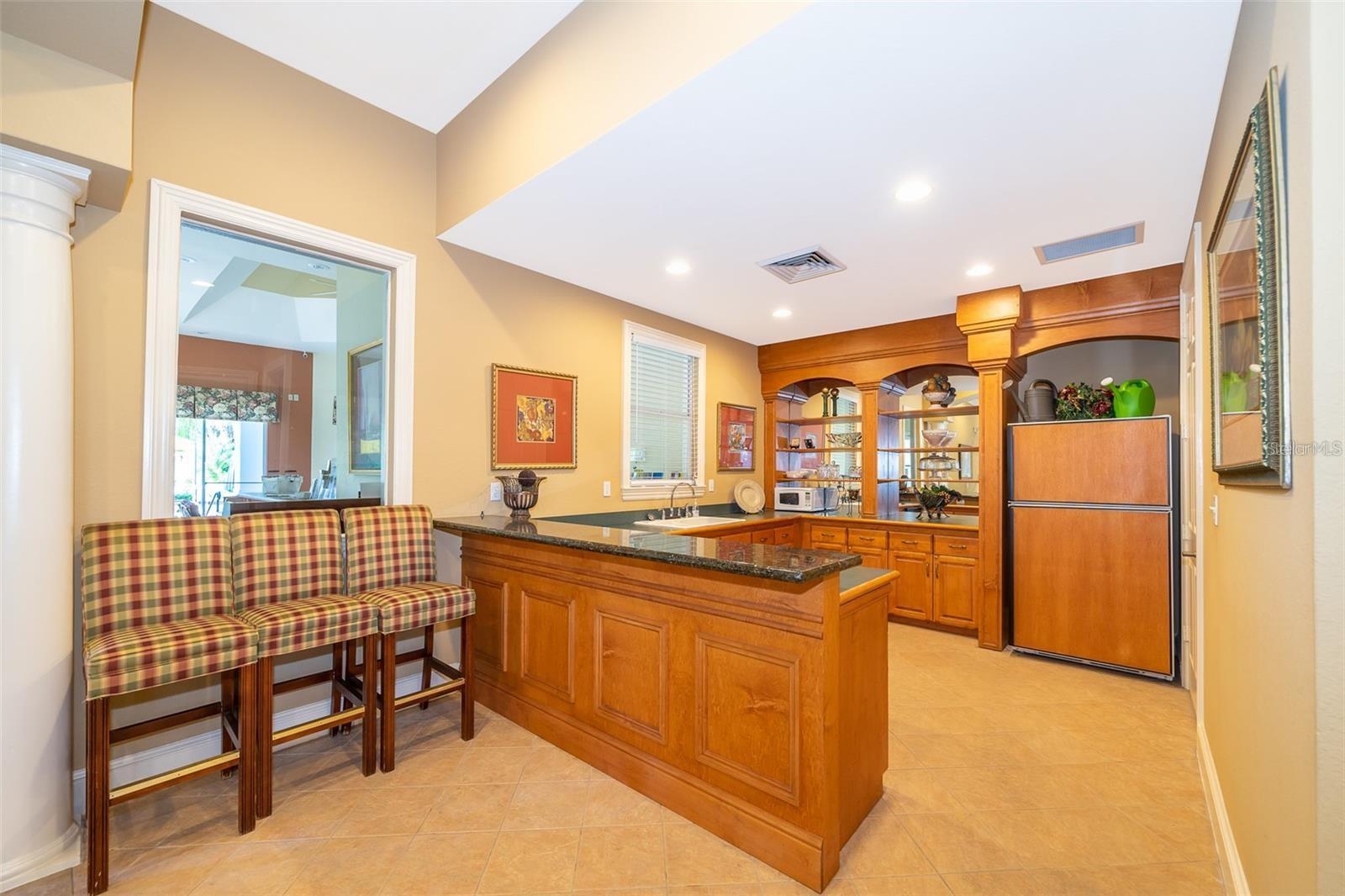 Image 10 of 31 For 8805 Dunes Court 204