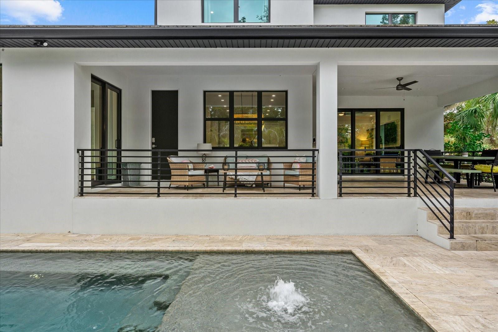 Image 21 of 57 For 577 Venice Lane