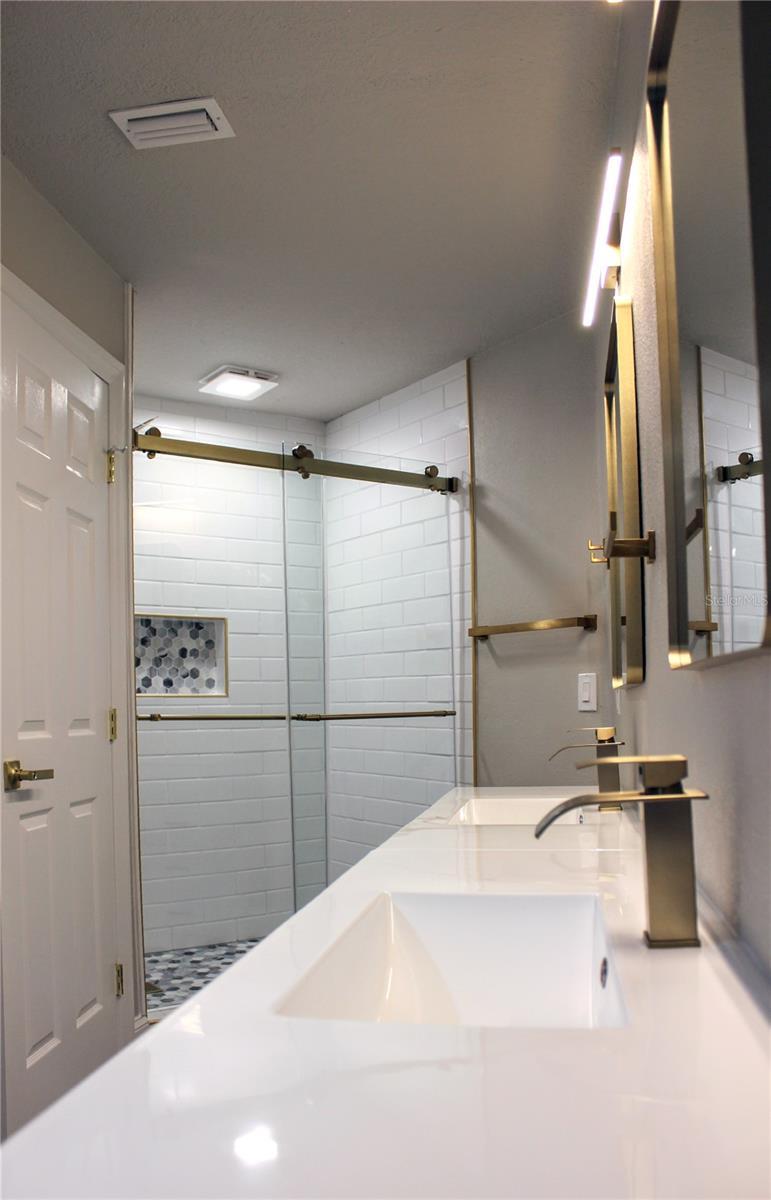 Image 9 of 12 For 27944 Green Willow Run