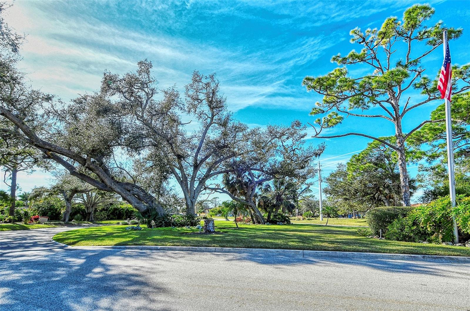 Image 65 of 81 For 387 Eden Drive