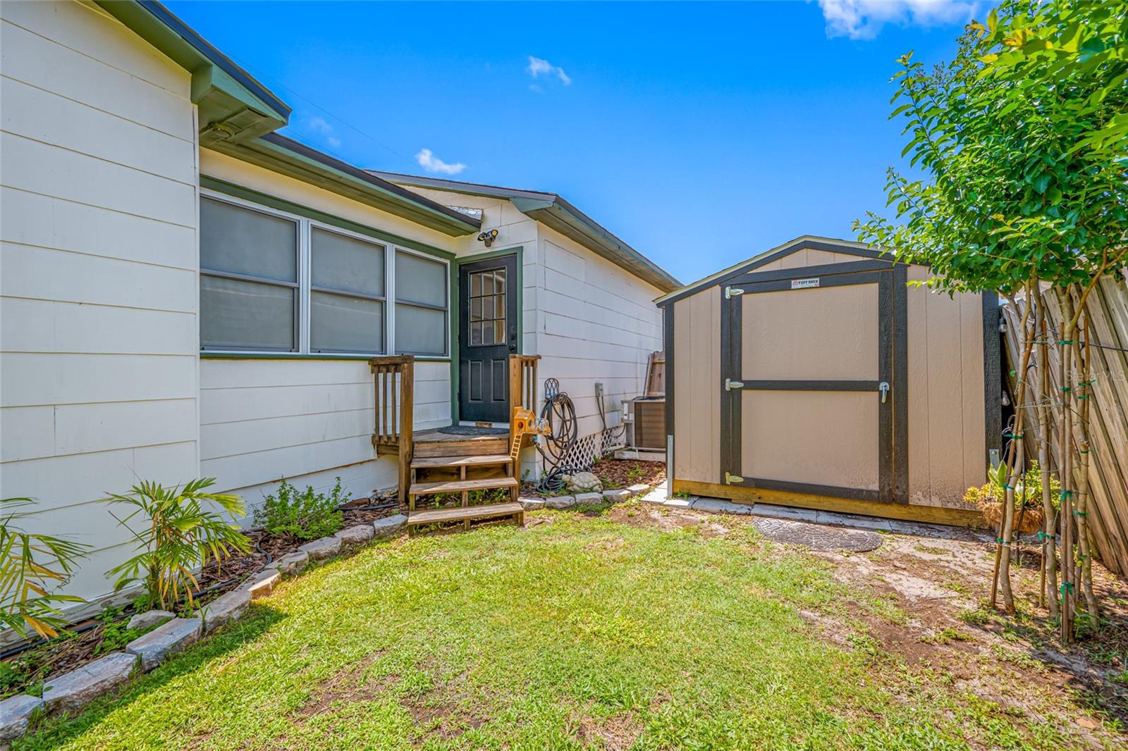 Image 15 of 64 For 440 42nd Street N