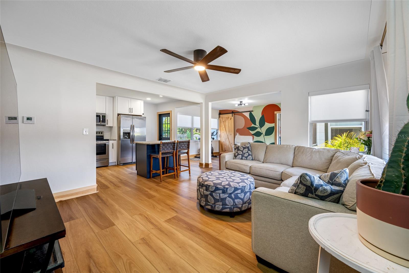 Image 22 of 64 For 440 42nd Street N