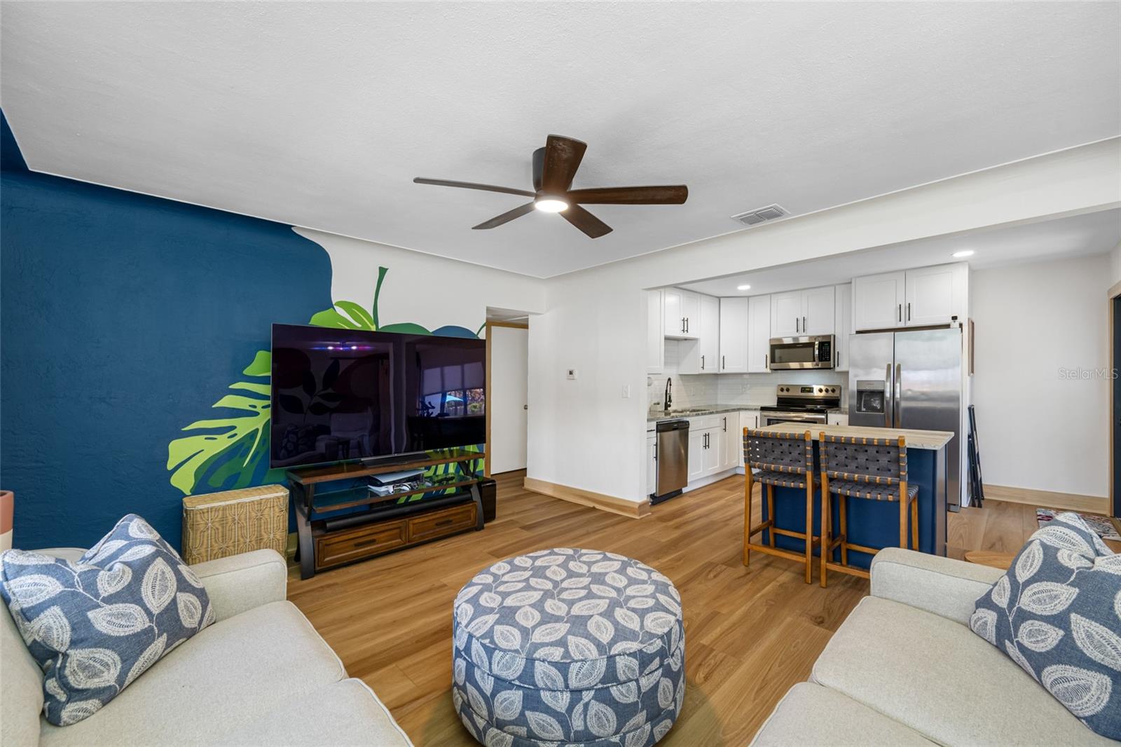 Image 24 of 64 For 440 42nd Street N