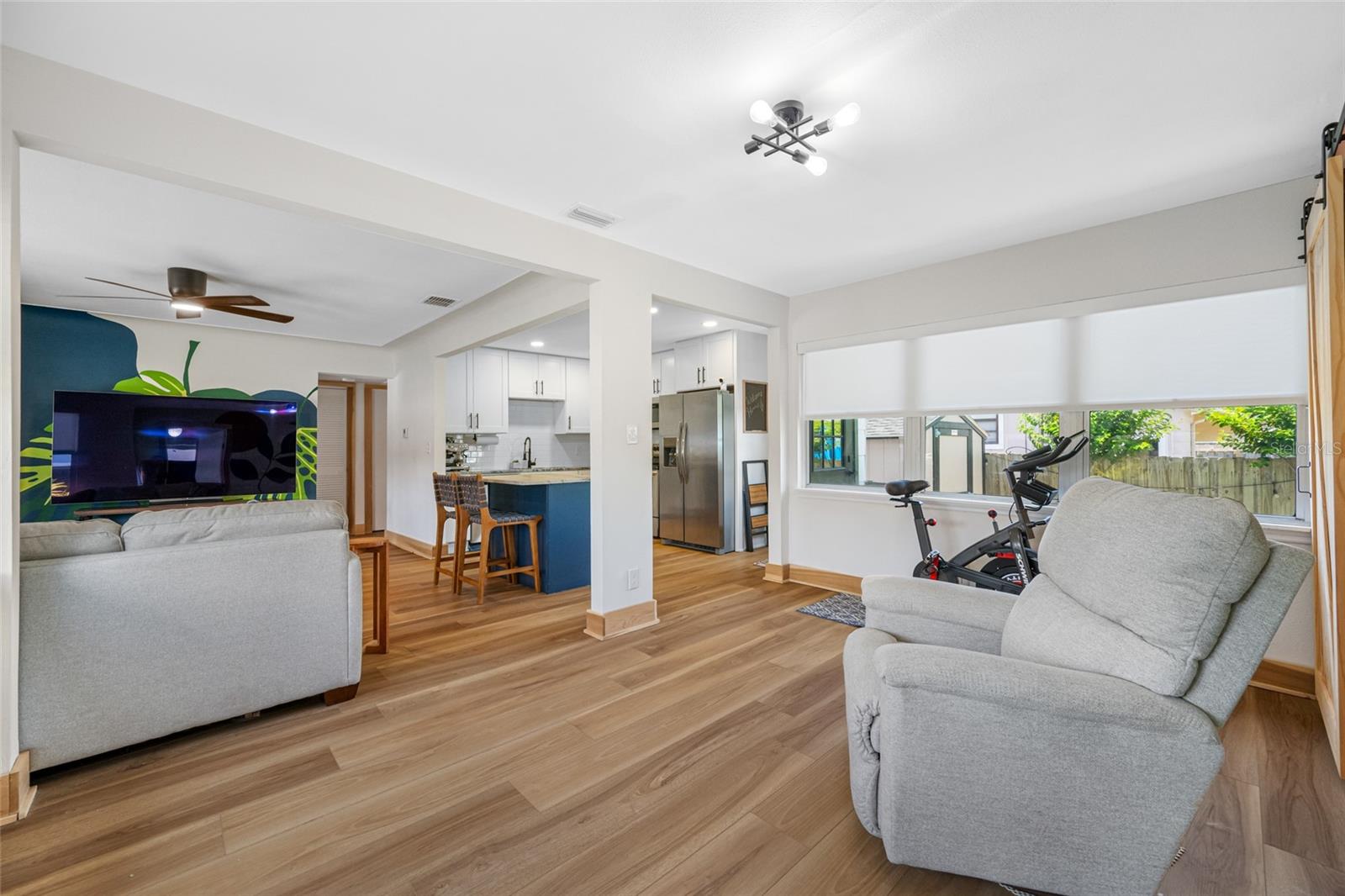 Image 30 of 64 For 440 42nd Street N
