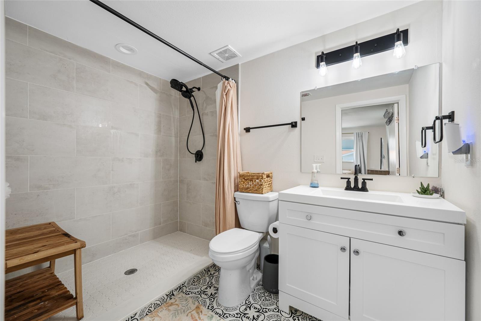 Image 43 of 64 For 440 42nd Street N
