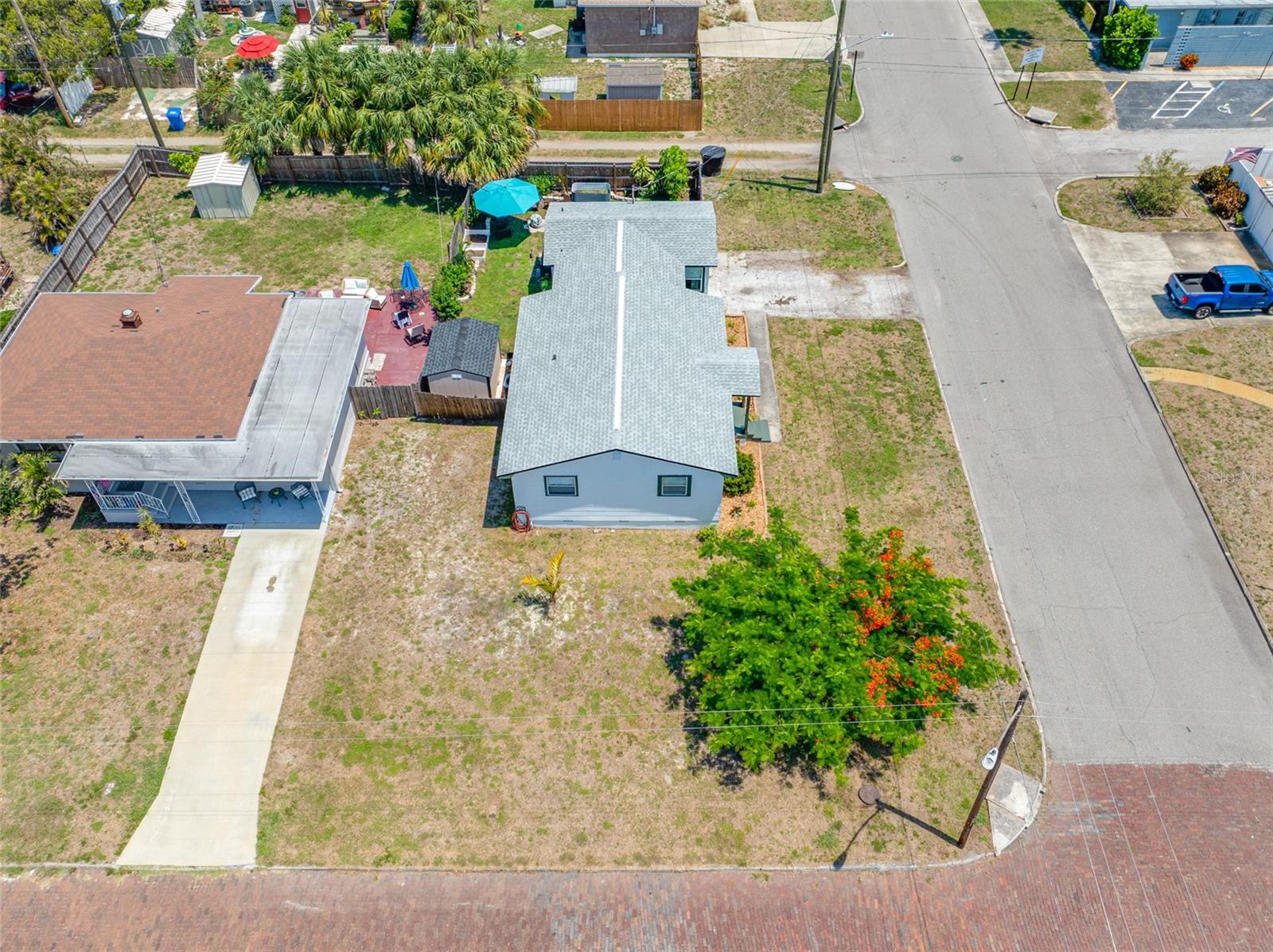 Image 59 of 64 For 440 42nd Street N