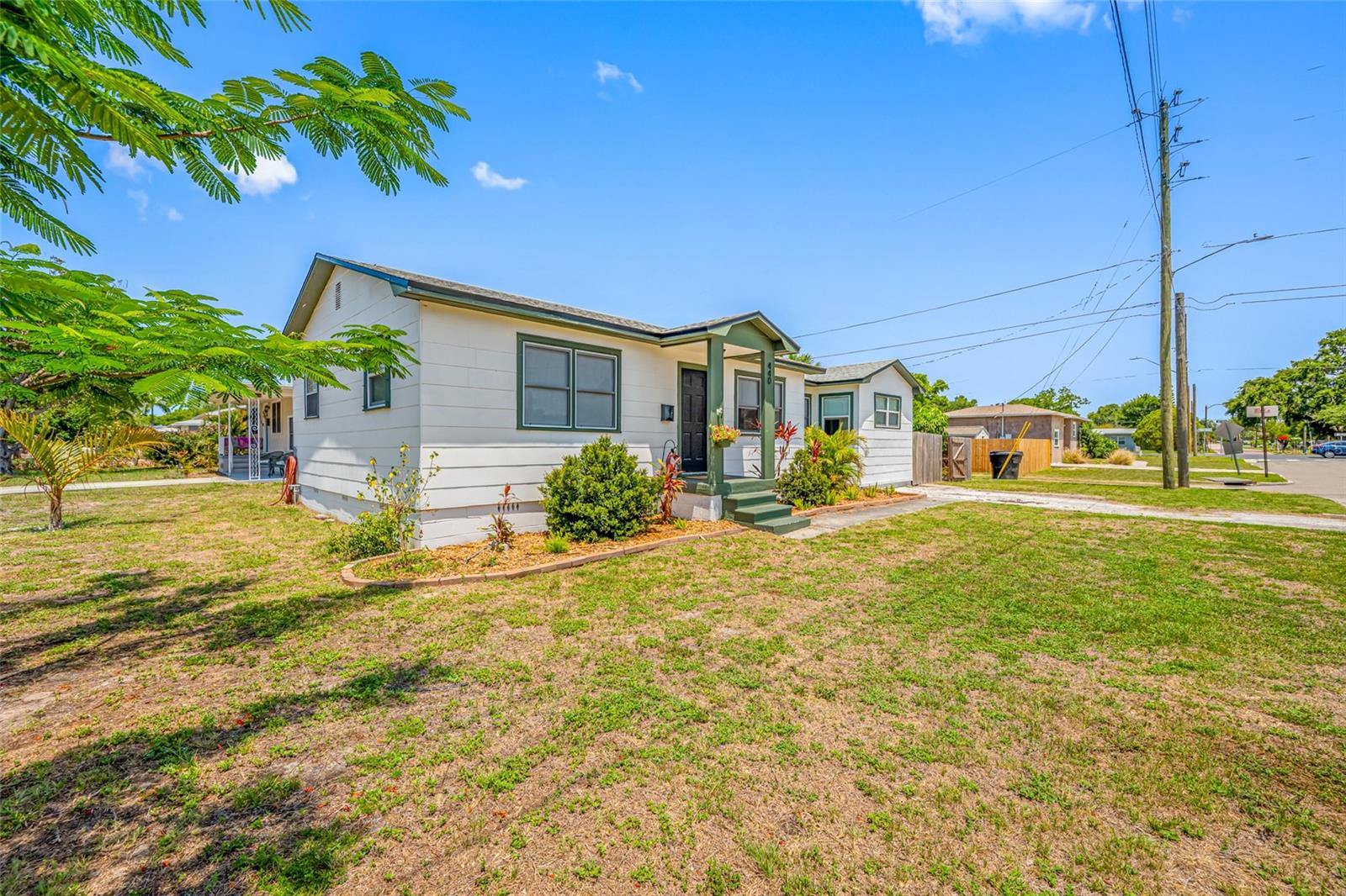 Image 9 of 64 For 440 42nd Street N