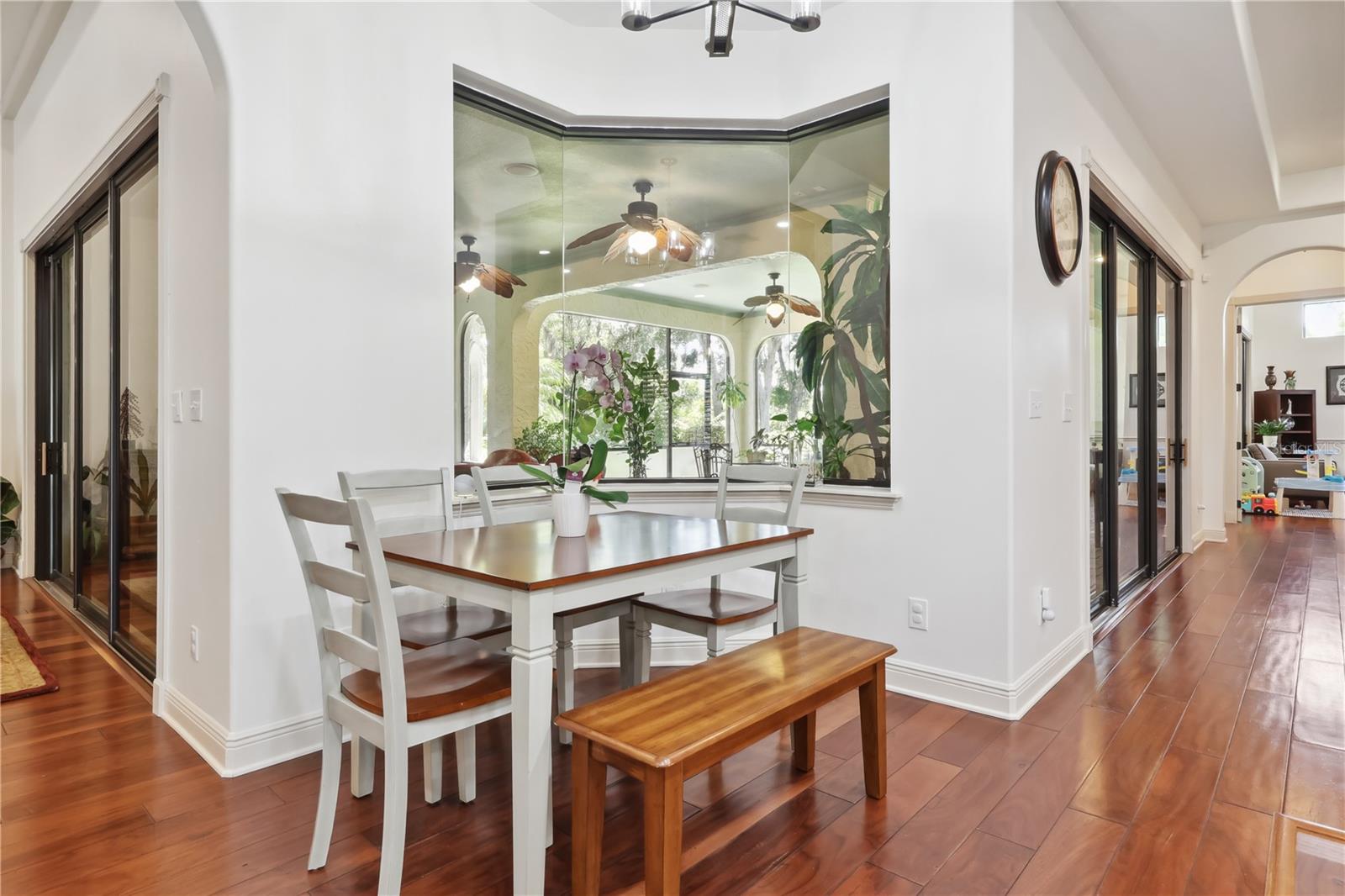 Image 22 of 64 For 4696 Del Sol Boulevard