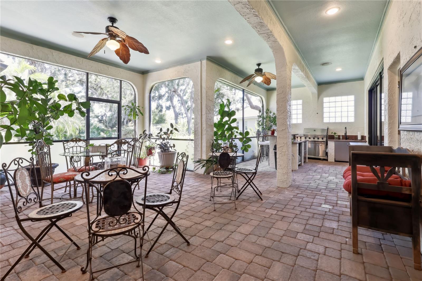 Image 5 of 64 For 4696 Del Sol Boulevard