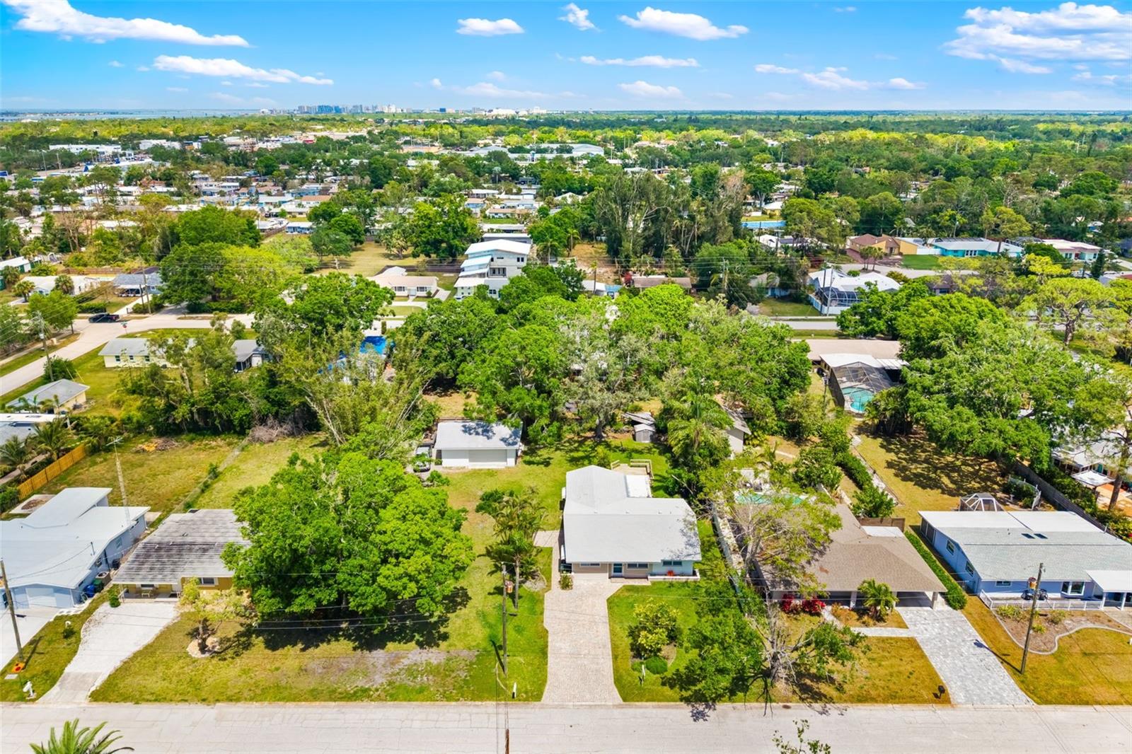 Image 6 of 7 For 2225 Alice Road