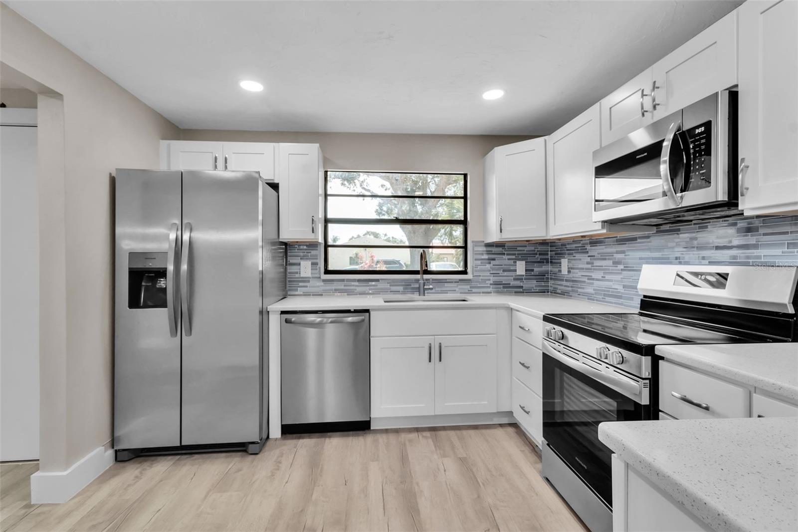 Image 28 of 59 For 1409 57th Street W 1409