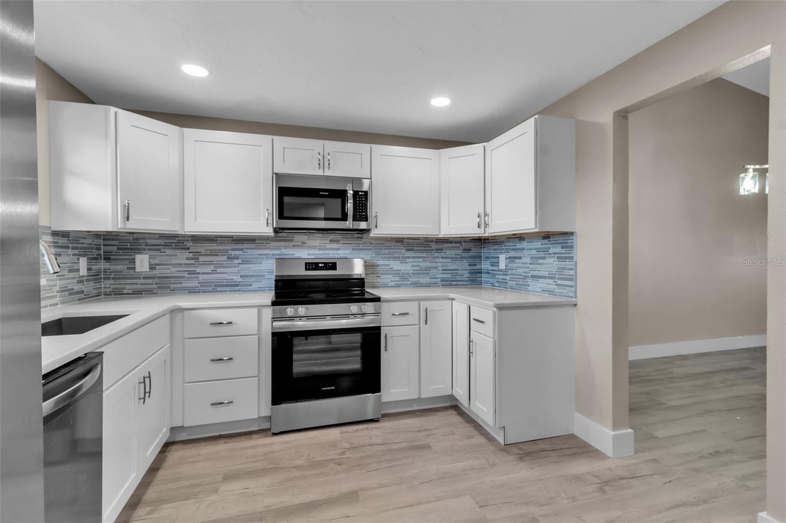 Image 30 of 59 For 1409 57th Street W 1409