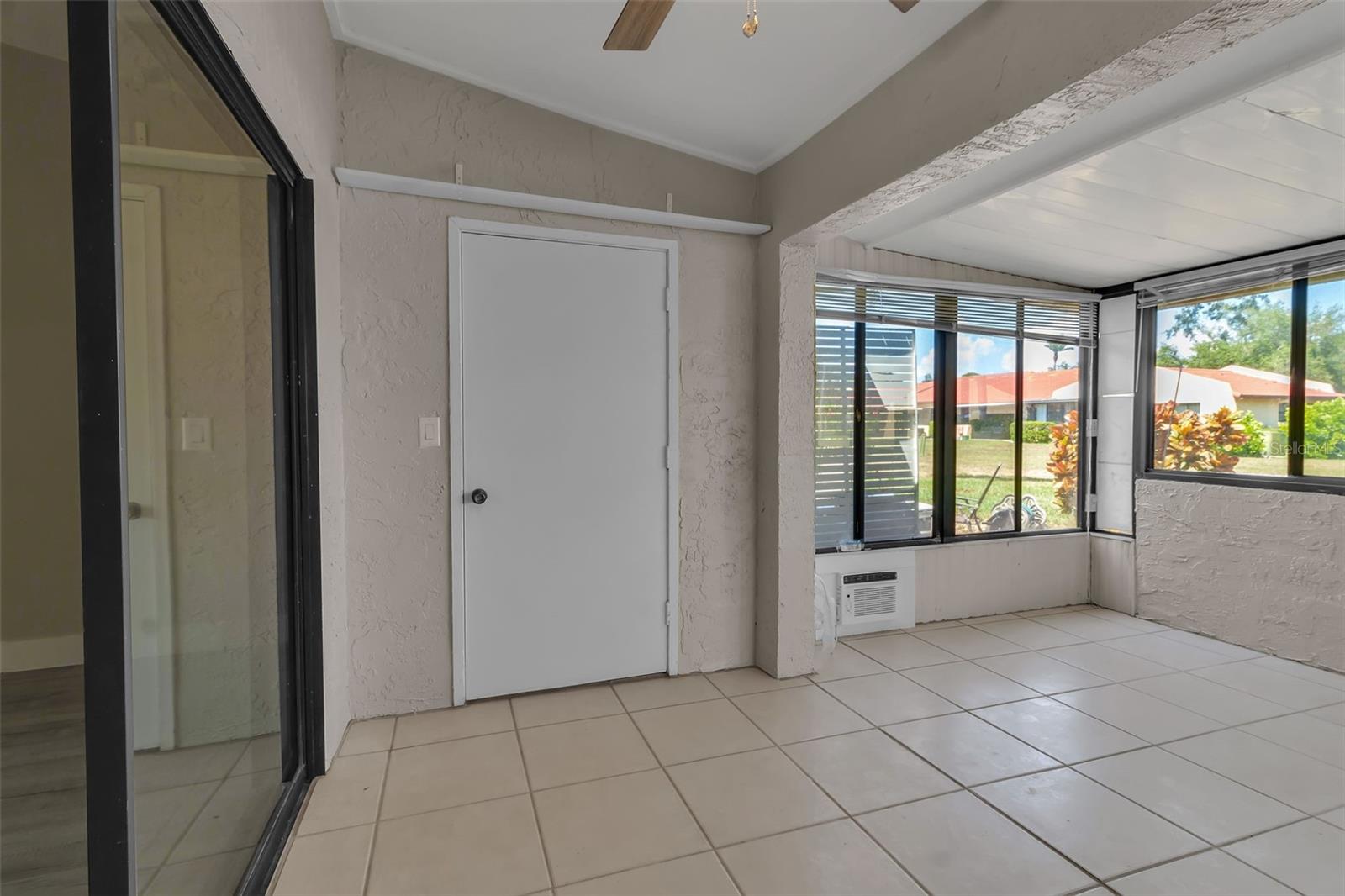 Image 37 of 59 For 1409 57th Street W 1409