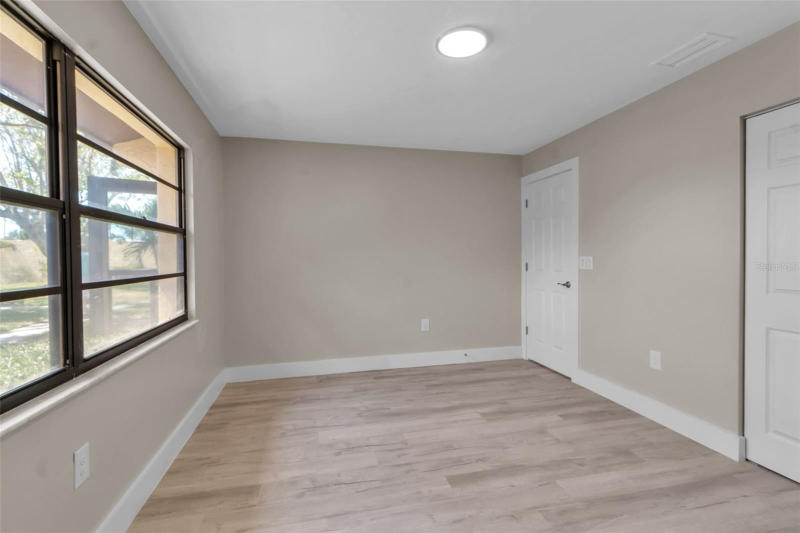 Image 44 of 59 For 1409 57th Street W 1409