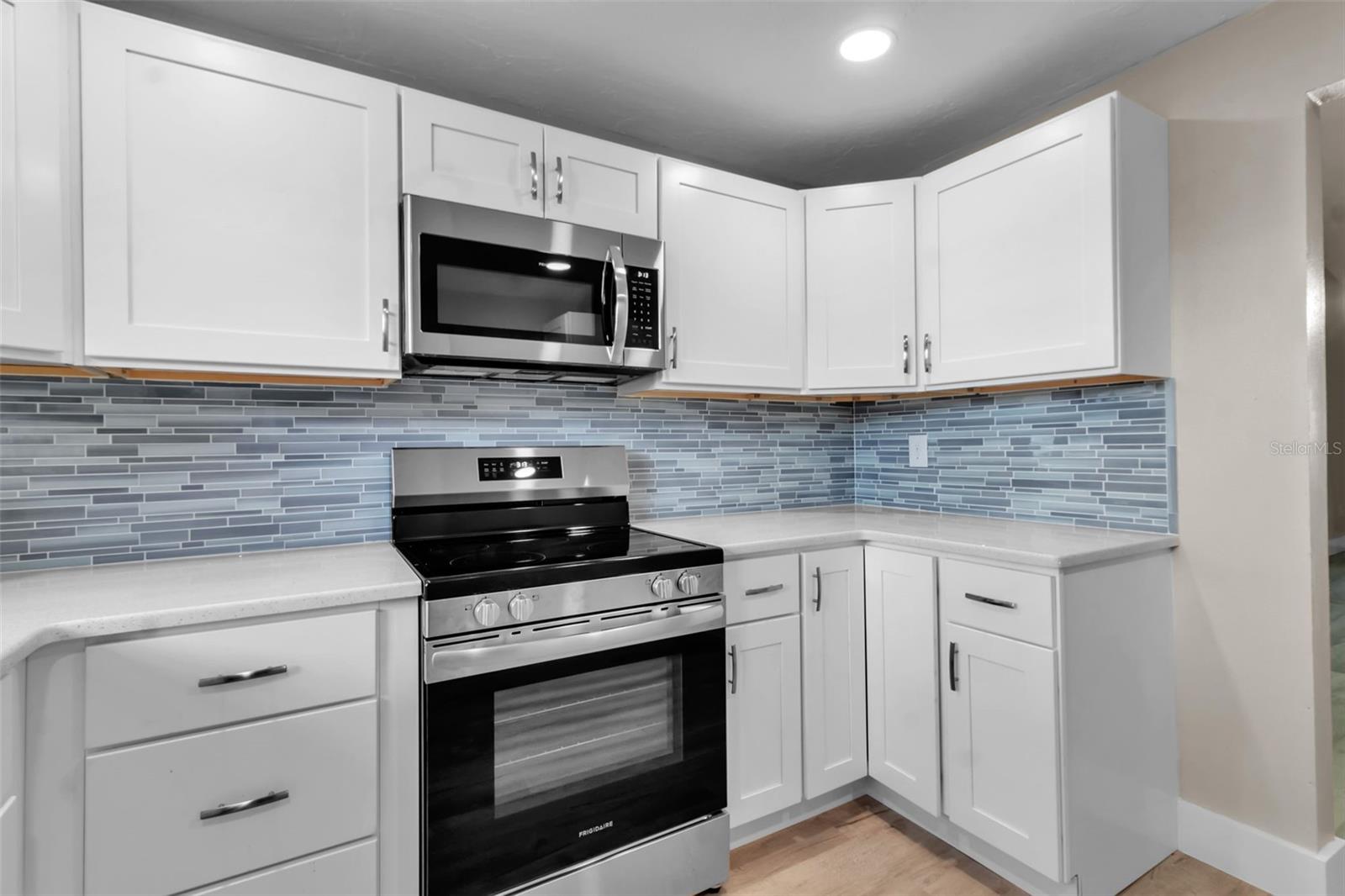 Image 6 of 59 For 1409 57th Street W 1409