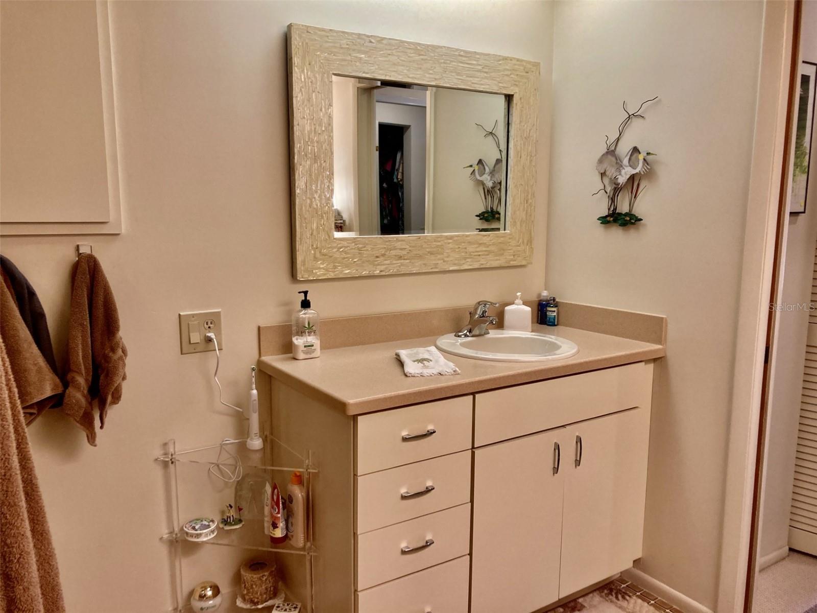Image 21 of 39 For 3407 Avenida Madera  A