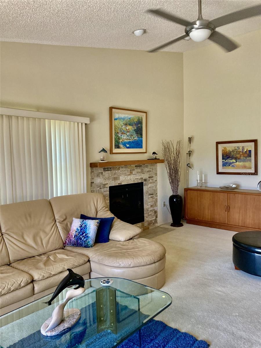 Image 7 of 39 For 3407 Avenida Madera  A