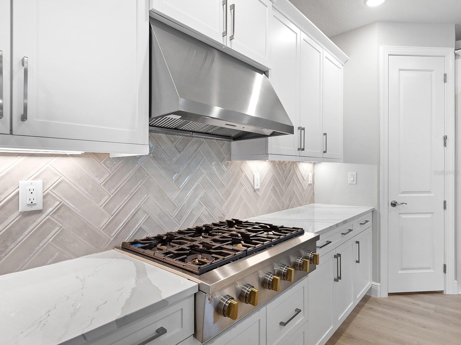Image 11 of 58 For 4988 Fairhope Circle