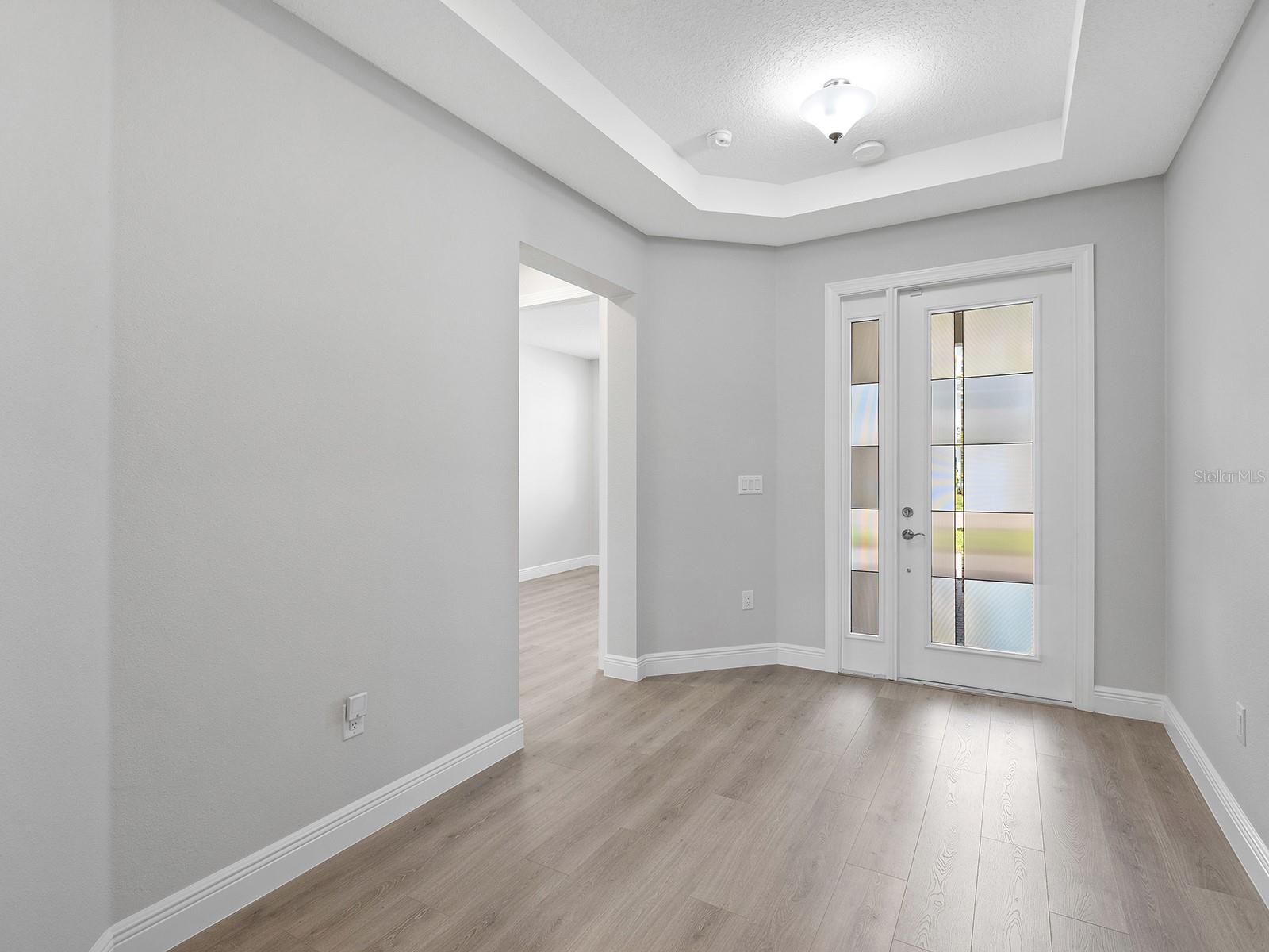 Image 4 of 58 For 4988 Fairhope Circle