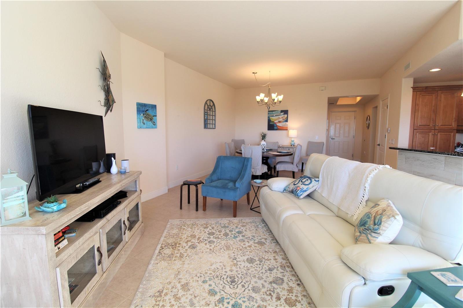 Image 10 of 32 For 501 Haben Boulevard 704