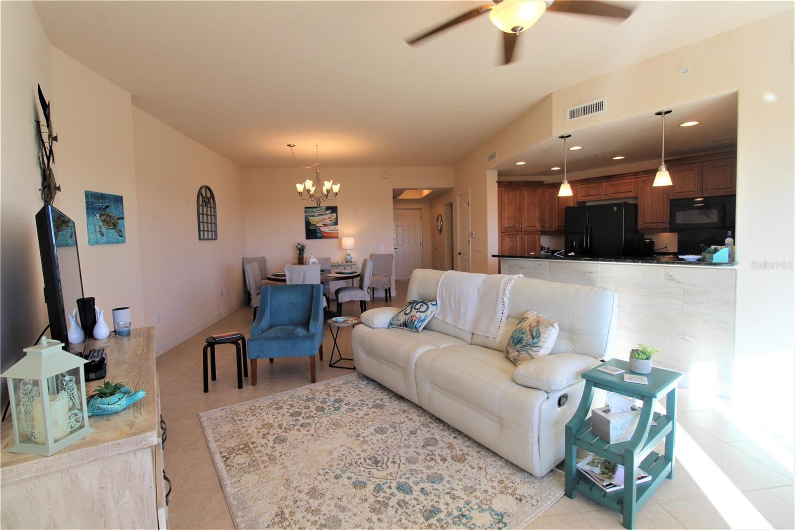 Image 8 of 32 For 501 Haben Boulevard 704