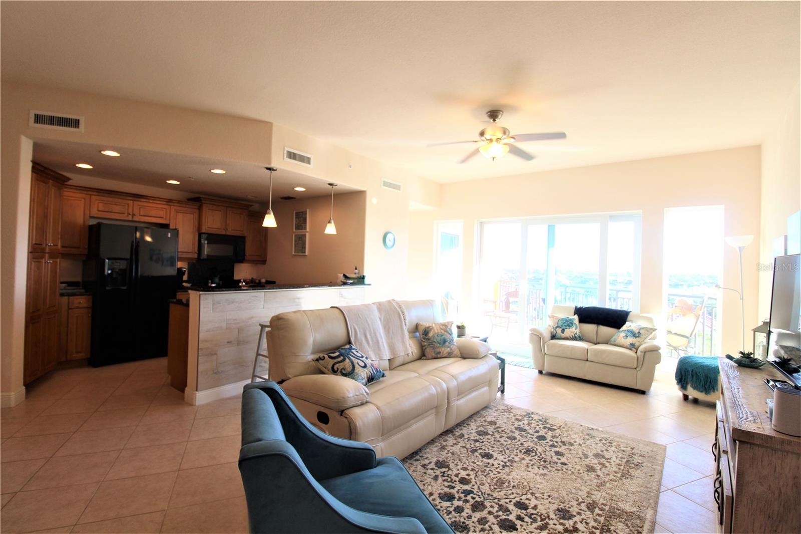 Image 9 of 32 For 501 Haben Boulevard 704