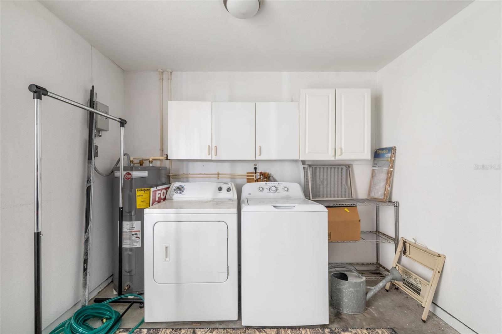 Image 10 of 39 For 928 Pineland Avenue