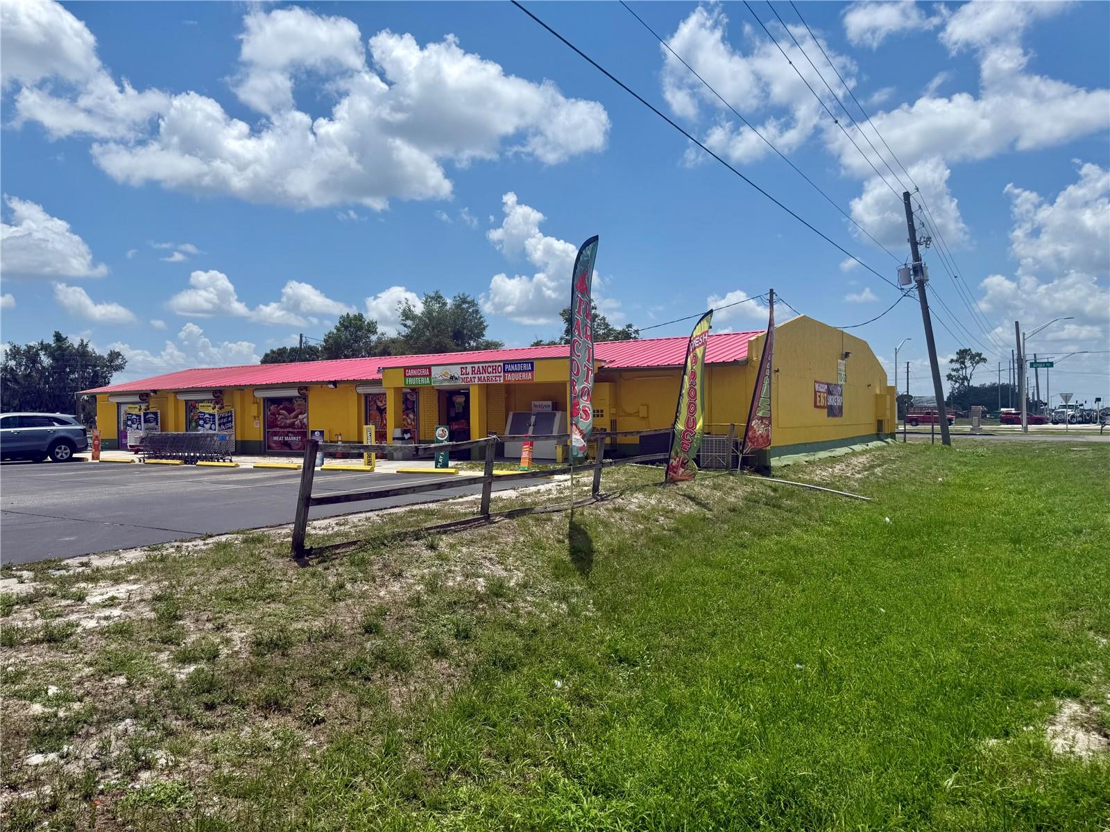 Image 2 of 49 For 4670 Us Highway 17 N