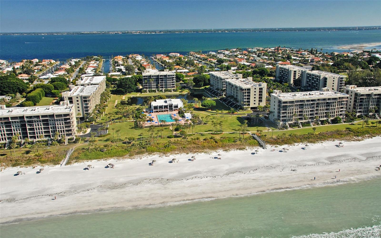 Image 25 of 34 For 1115 Gulf Of Mexico Drive 304
