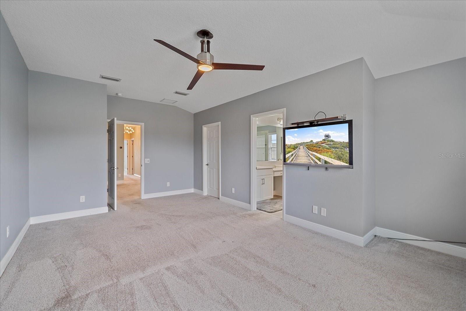Image 34 of 41 For 5191 78th St Circle E
