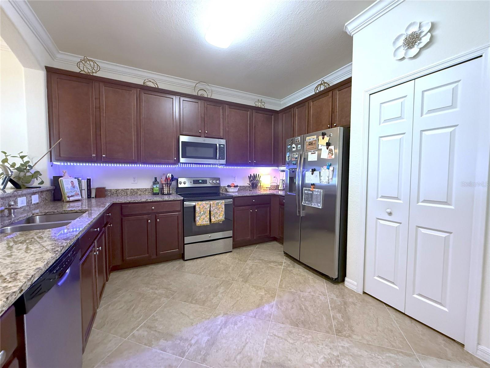 Image 3 of 16 For 9839 Haze Drive