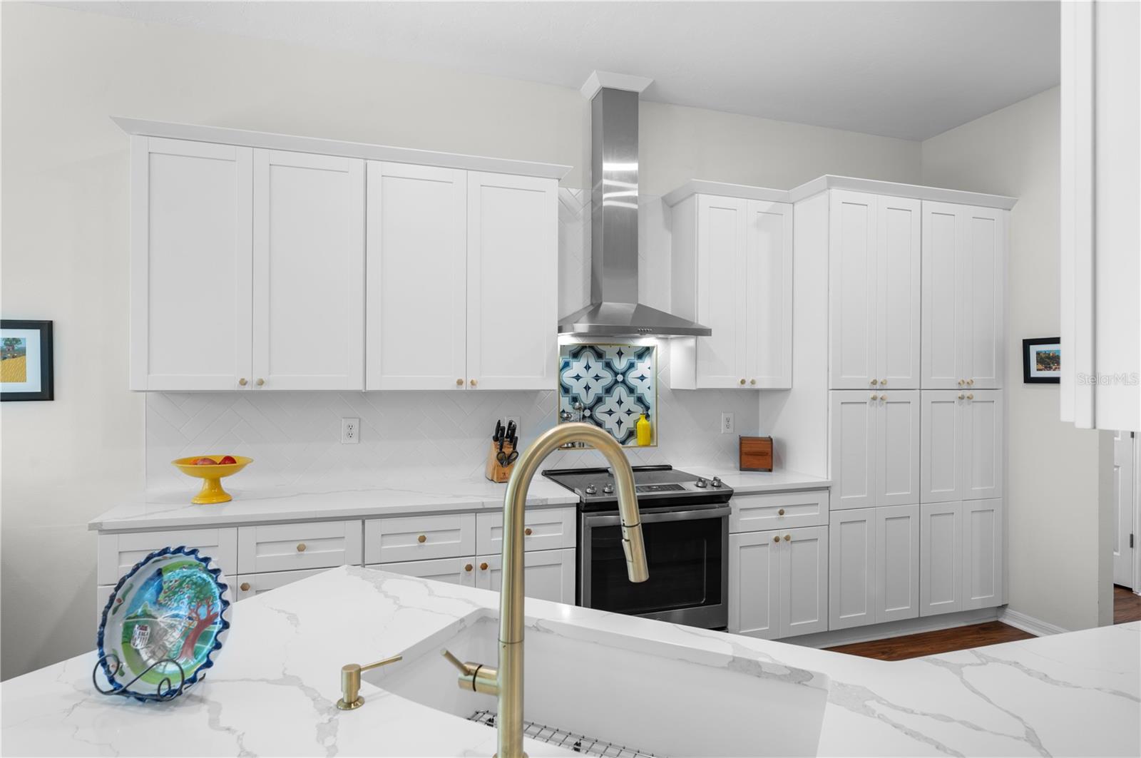 Image 11 of 40 For 5110 19th Avenue W