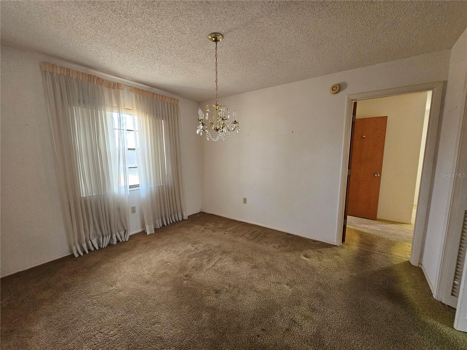 Image 4 of 22 For 5114 36th Avenue Drive W