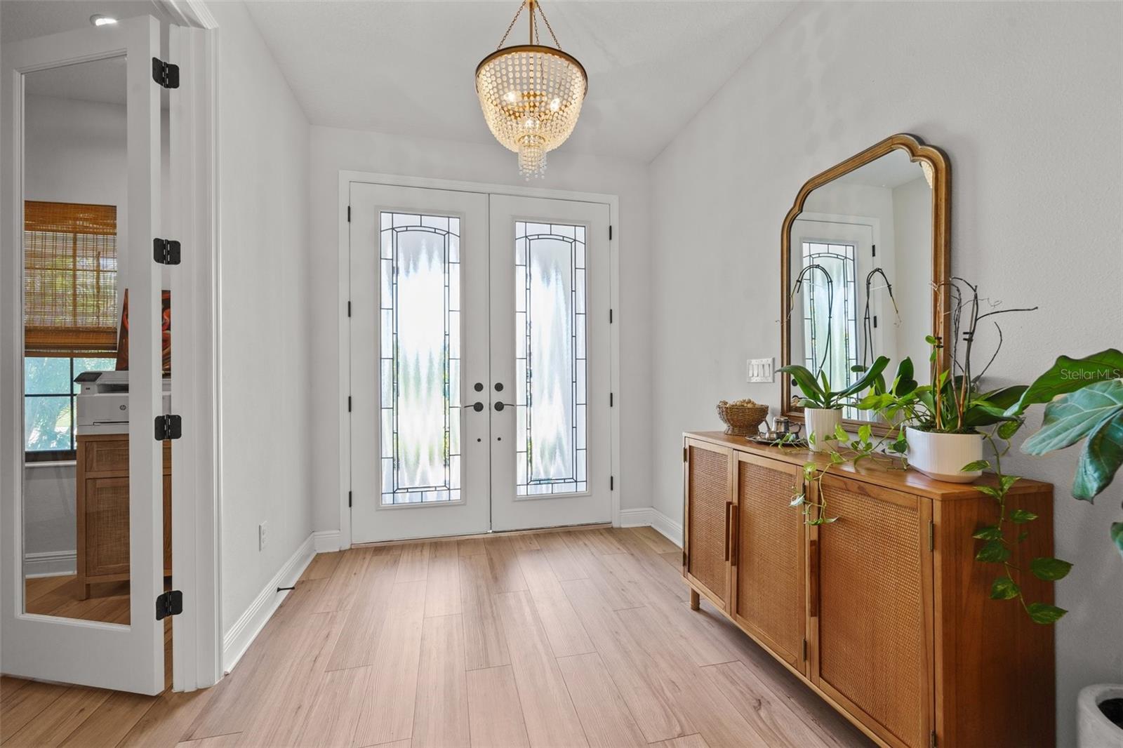Image 13 of 86 For 8932 Isabella Circle