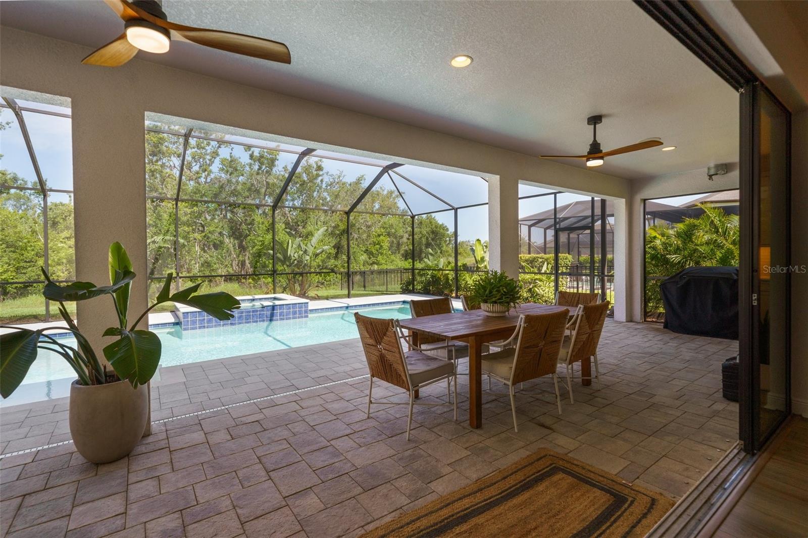 Image 25 of 86 For 8932 Isabella Circle