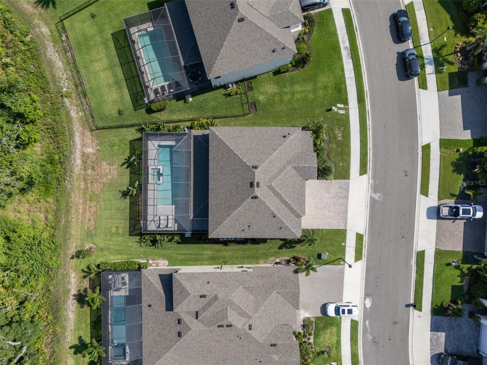 Image 32 of 86 For 8932 Isabella Circle