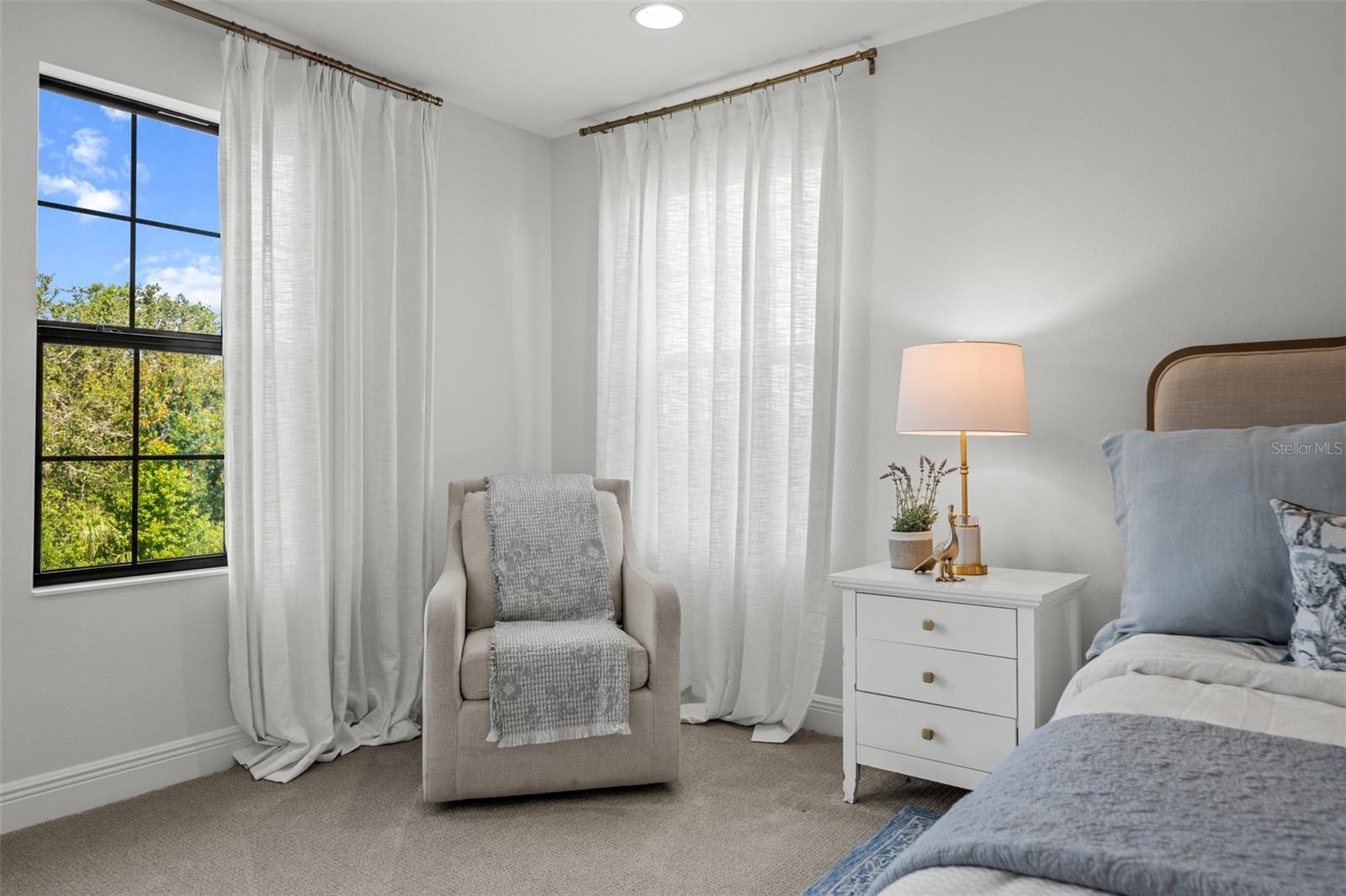 Image 39 of 86 For 8932 Isabella Circle