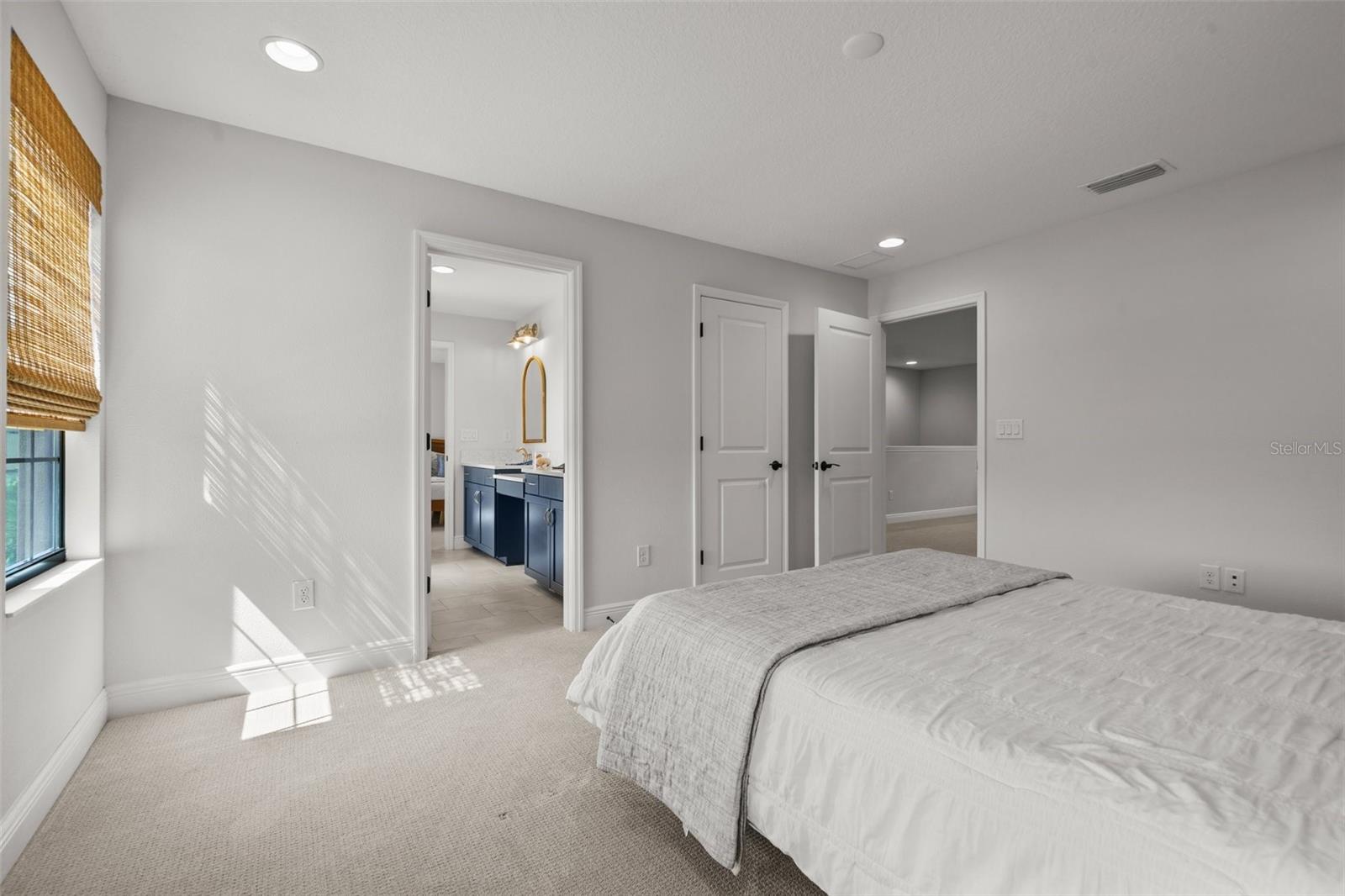 Image 47 of 86 For 8932 Isabella Circle