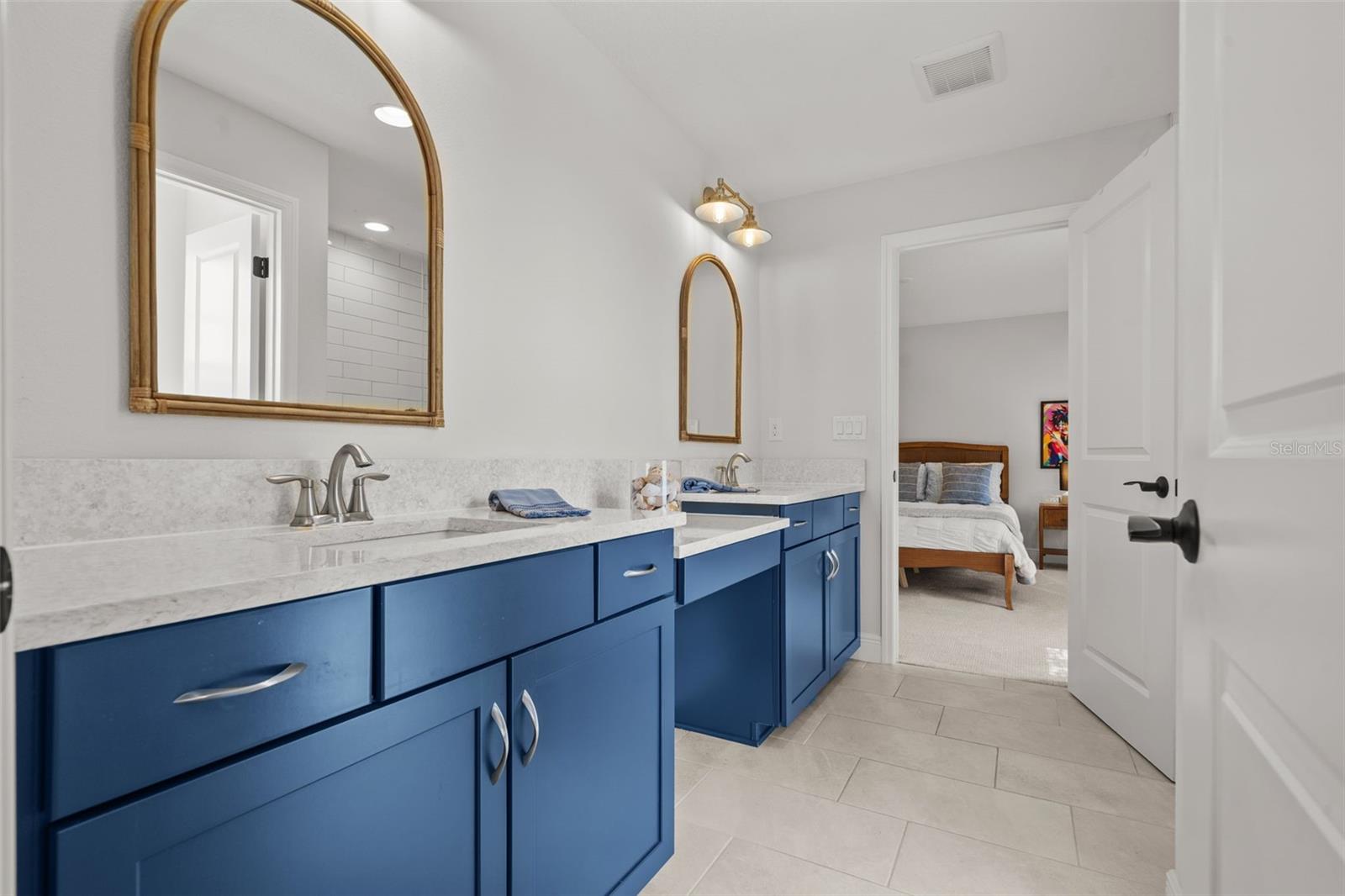 Image 48 of 86 For 8932 Isabella Circle